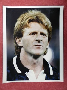 SCOTLAND | 1991/1992 | PHOTOGRAPH | 25 SEP 1991 | GORDON STRACHAN | UK FREEPOST - Picture 1 of 2