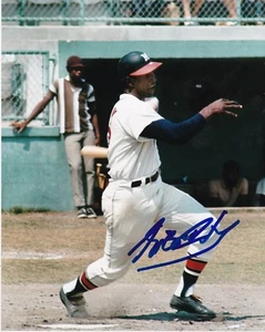 RICO CARTY MILWAUKEE BRAVES ACTION SIGNED 8x10 - Picture 1 of 1