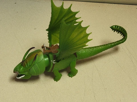 SKULL CRUSHER HOW TO TRAIN YOUR DRAGON ACTION FIGURE Cover