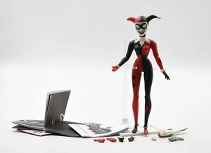 DC Collectibles Batman The Animated Series Modellino Harley Quinn - Foto 1 di 3