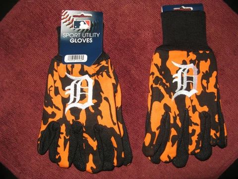 TWO (2)  PAIR OF DETROIT TIGERS, SPORT UTILITY GLOVES FROM FOREVER COLLECTABLE Cover