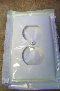 NEU Leviton 020-88003 1-Gang Duplex Gerät weiß Buchse Wandplatte - Bild 1 von 2