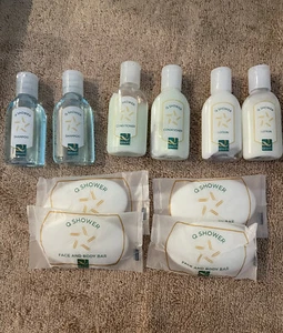 QUALITY, Travel Size Toiletries. Shampoo, Conditioner, Lotion, Soaps. 10 pc - Picture 1 of 9