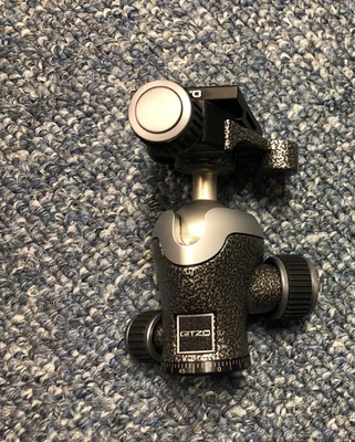 Gitzo GH1382TQD Traveler Tripod Center Ball Head with QR Plate - New without Box - Image 1 of 4