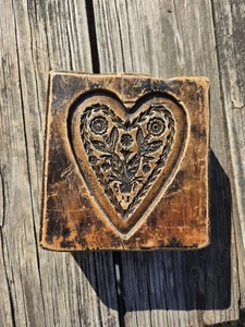 Vintage Austria Wachs Marzipan Form Herzform geformt Wachs Relief Kerzenhalter - Bild 1 von 13