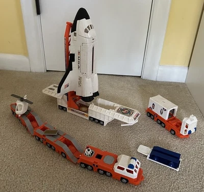Hot Wheels Mega-Rig Space Shuttle Transporter Incomplete With Instructions - Image 1 of 4