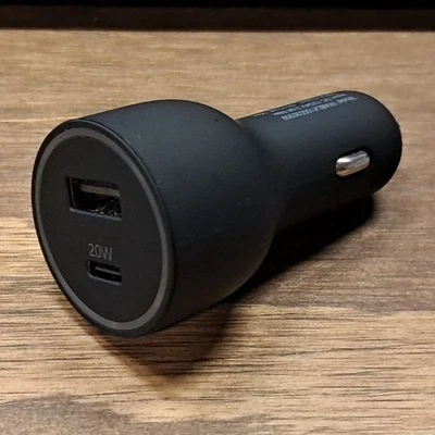 Carregador de carro Onn porta dupla USB C/USB 20W wiablk100030359 preto 2 portas - Imagem 1 de 3