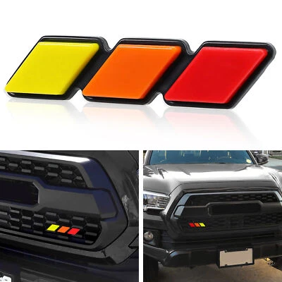 Accesorios de coche emblema de rejilla tricolor para Toyota Tacoma TRD Tundra RAV4 Foto 1 de 4