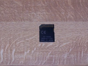 4GB SDHC MEMORY CARD - Picture 1 of 1