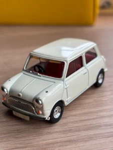 Vanguards AUSTIN 7 MINI Diecast Model in 1:43 scale - Picture 1 of 9