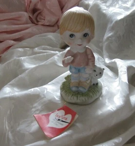 "LOVE IS BEING FRIENDLY ~ LuvUms ~by Warner Press- BOY w/KITTEN ~ $10.77 - Picture 1 of 11