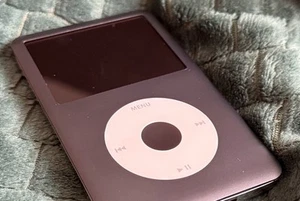 1TB iPod Classic 7th Gen New Battery GREY/WHITE - Picture 1 of 3