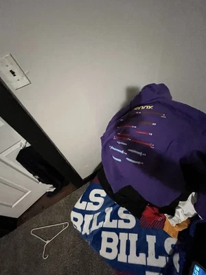 Benny The Butcher Merchandise Sudadera con Capucha Vinilo Velas Autografiadas Escalas Foto 1 de 4