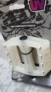 ABD UV Colour Changing Pedals (Clear to Pink) 9/16" BMX Mountain Bike (NEW) - Picture 1 of 5