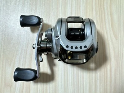Daiwa Baitcastrolle TD ZILLION 100P-CC CRAZY CRANKE Rechts 4,9:1 Angeln #AAA - Bild 1 von 4