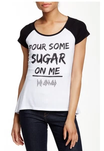 Neu mit Etikett - recyceltes Karma Def Leppard "Pour Some Sugar On Me" T-Shirt, weiß & schwarz - Medium - Bild 1 von 2