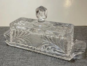 Clear Crystal Lidded Butter Dish Etched Daisy Flower Covered Elegant Heavy - Picture 1 of 20