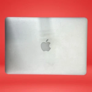 Apple MacBook Pro 2015 13" Core i5-5287U 8GB RAM 512GB SSD Silber Laptop - Bild 1 von 3