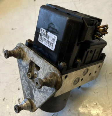 MERCEDES BENZ VITO VIANO W638 ABS PUMP & CONTROL MODULE A0004461289 0265900012 - Изображение 1 из 4