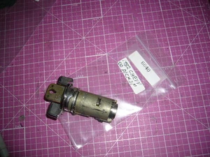 Cilindro de bloqueo de llave de interruptor de encendido, camioneta Chevy 1982, 1 llave. 6640 - Imagen 1 de 1