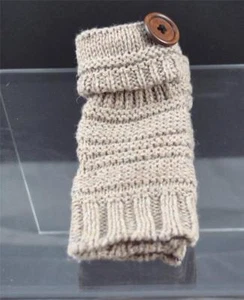 New Tan Knit Texting Fingerless Gloves Button Trim B11 - Picture 1 of 12