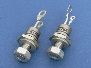 TESLA KT784 600V 10A Ensemble De Triacs Avec 2 Pièces - Bild 1 von 2