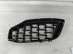 OEM 2018-2020 Maseratti Ghibli Left Front Bumper Grille Cover Insert - Picture 1 of 5