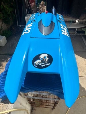 ARTR MAD Racing Boat Worx 42" M42 Cat w/Stock  260 zenoah,quickdraw,rcmk - Image 1 of 4