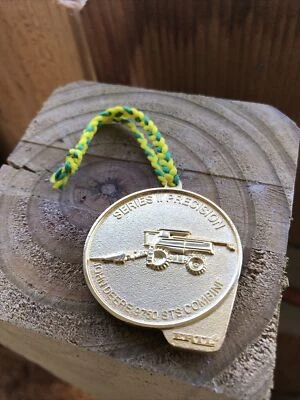 JOHN DEERE MODEL 9750 COMBINE 1:32 15036 SERIES PRECISION II MEDALLION ONLY - Image 1 of 2