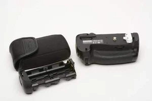 Nikon MB-D16 genuine battery grip. very gently used, w/AA insert - Picture 1 of 6