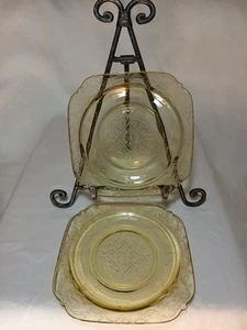 Depression Glass Federal Glass Set Of Two Madrid Amber Plates Collectible 1930s - Picture 1 of 4