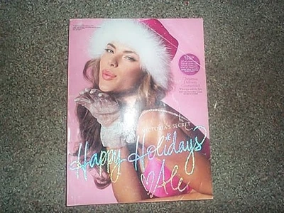 Victoria's Secret Christmas Dreams & Fantasies  Vol. 2 2006 Alessandra Ambrosio Foto 1 de 4