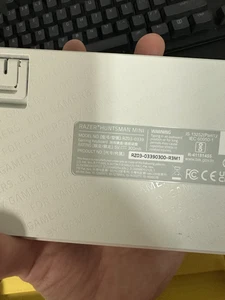 Razer Huntsman Mini Mercury White 60% Gaming Keyboard Purple Clicky Switches - Picture 1 of 3
