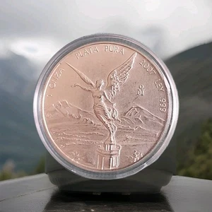 Mexico Liberty 2007, 1 Oz .999 Fine Silver Coin Key Date Nice - Picture 1 of 2