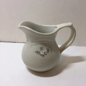 Heirloom Pfaltzgraff Creamer 4.25" White Flower - Picture 1 of 7