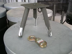 Tripod Winch Up Top Plate Header (USA Made) w/1 Pulley Deer/Game Feeder Parts - Picture 1 of 2