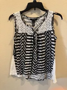 TOP CANOTTA STILE & CO BIANCO E NERO PIZZO COTONE PETITE SMALL PS BOHO NUOVO SENZA ETICHETTE - Foto 1 di 4