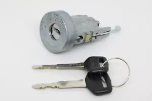 Ignition Switch Cylinder with keys for Toyota Land Cruiser 91-97 - Picture 1 of 6