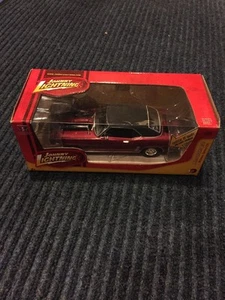 Johnny Lightinig 1969 Chevy Camaro Z28 Muscle cars R28 Red Black Lines 1/24 New - Picture 1 of 9