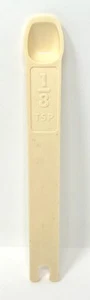 TUPPERWARE vintage Cream 1/8 TSP MEASURING SPOON baking cooking cook spoons - Picture 1 of 5