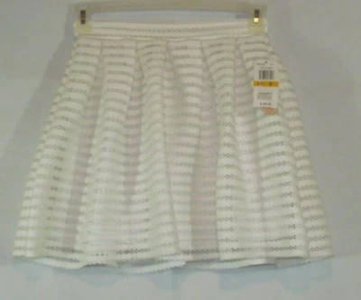NWT$49 GB  Pleated FLARE Mini Skirt Tennis WHITE KNIT  SKIRT SZ  Small - Image 1 of 4