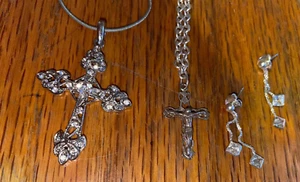 ^2 CROSS NECKLACES both 10 in & EARRINGS TO MATCH NNT - Picture 1 of 11