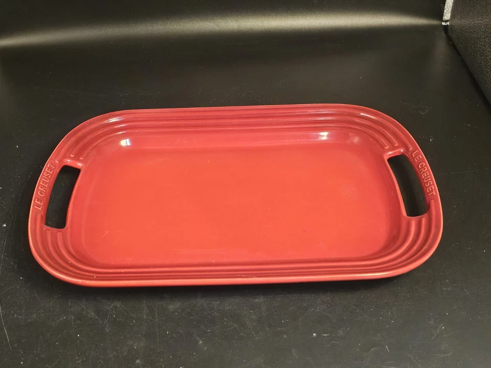 LE CREUSET Pottery Cerise Red Rectangle Serving Platter Tray - Image 1 of 4