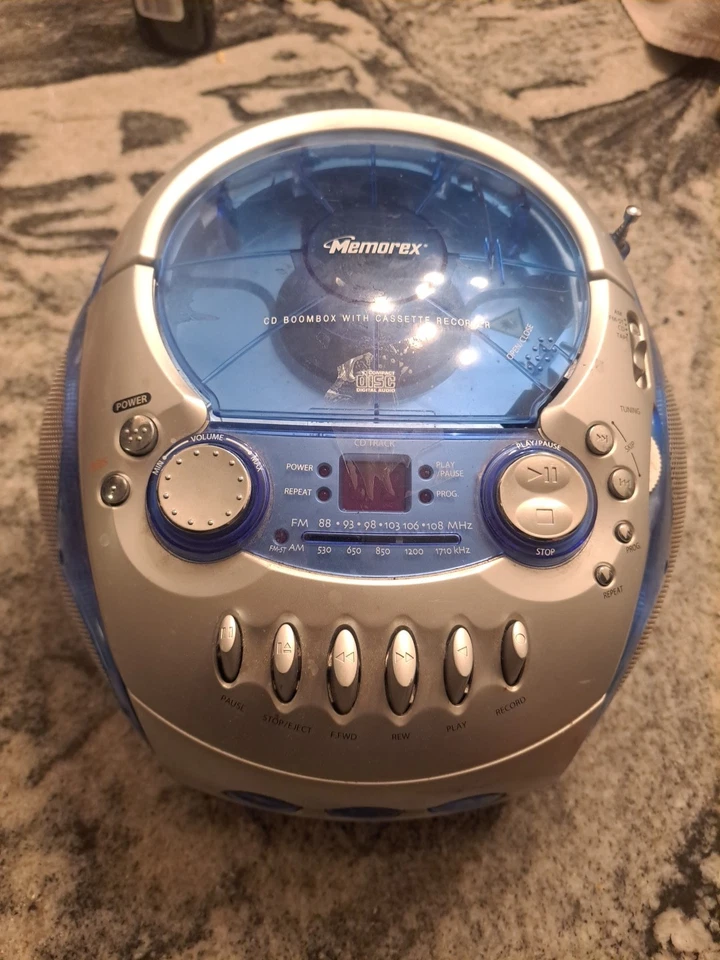 MP3126 azul claro azul Memorex radio estéreo boombox CD casete Foto 1 de 4