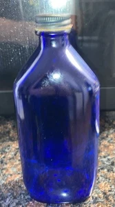Antike kobaltblaue Glasflasche echt PHILLIPS Milk of Magnesia USA mit Verschluss - Bild 1 von 5