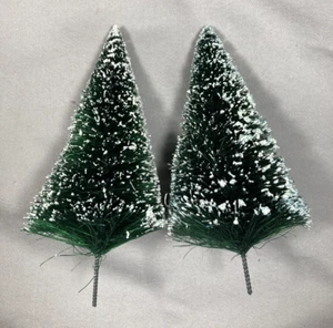 Department 56 Village Animated Christmas Skating Pond Replacement Parts Trees - Picture 1 of 3