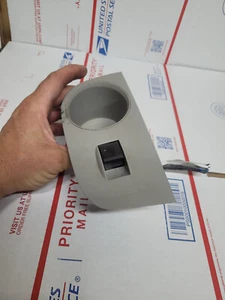 09-12 Chevrolet Traverse Rear LEFT DRIVER Side Window Switch Bezel Trim OEM - Picture 1 of 2