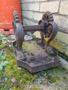 Antique Boot Scraper, ornate - Picture 1 of 6
