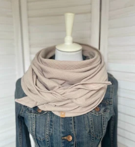 XL Musselin Schal Dreieckstuch ♥ 135 x 135 ♥ Beige ♥ Uni ♥ Handmade ♥ Tuch ♥  - Bild 1 von 3