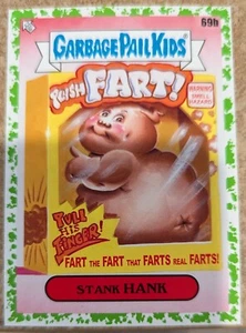 2024 SERIE 1 MÜLLEIMER KINDER BEIM SPIELEN GRÜN PARALLEL 69b Stank Hank - Bild 1 von 1